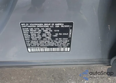 2024 Volkswagen Atlas Cross Sport 2.0T Sel R-Line z USA, uszkodzony, nr VIN 1V2AE2CA4RC210343